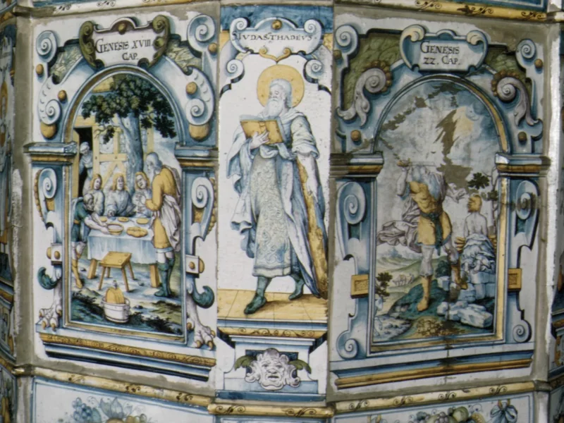 1703-David Pfau - Stufa in ceramica dipinta con scene dalla Genesi